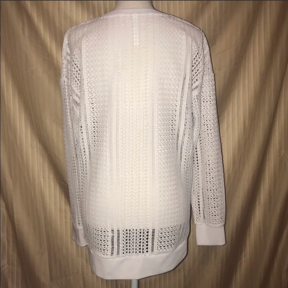 Fabletics White Mesh Pullover - Picture 3 of 4